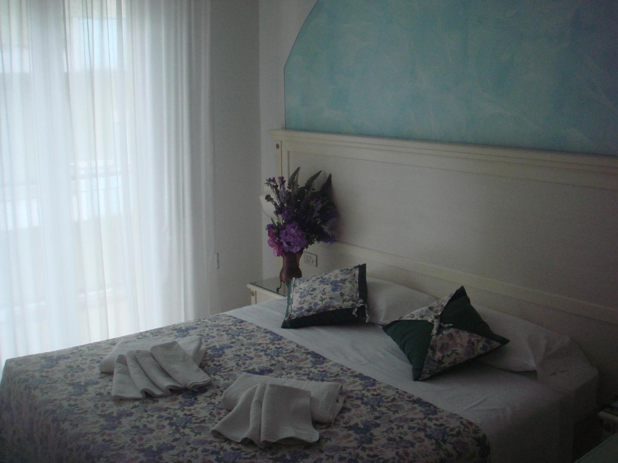 Hotel Arcade Rimini Dış mekan fotoğraf