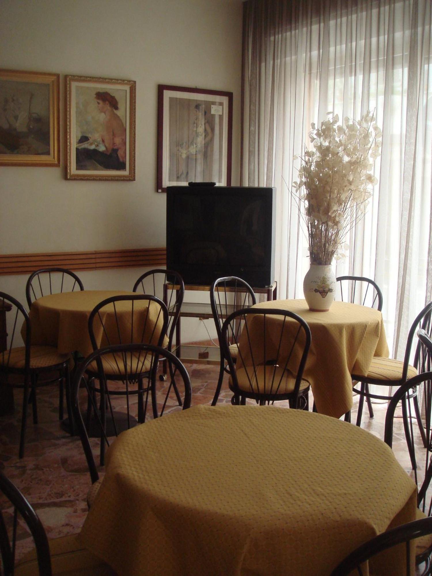 Hotel Arcade Rimini Dış mekan fotoğraf